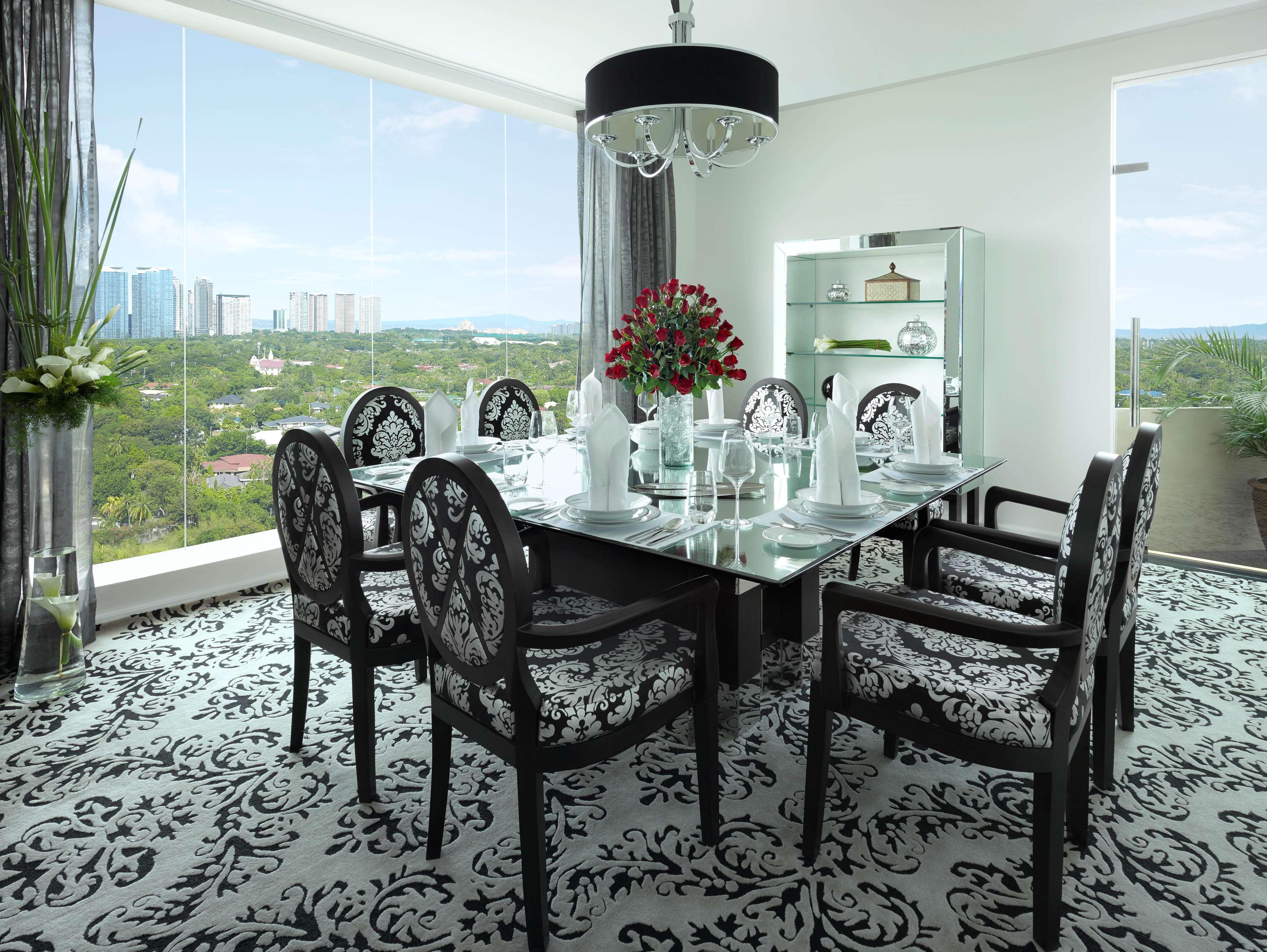 Dusit Thani Manila - Multiple Use Hotel Makati City Exterior foto A dining room