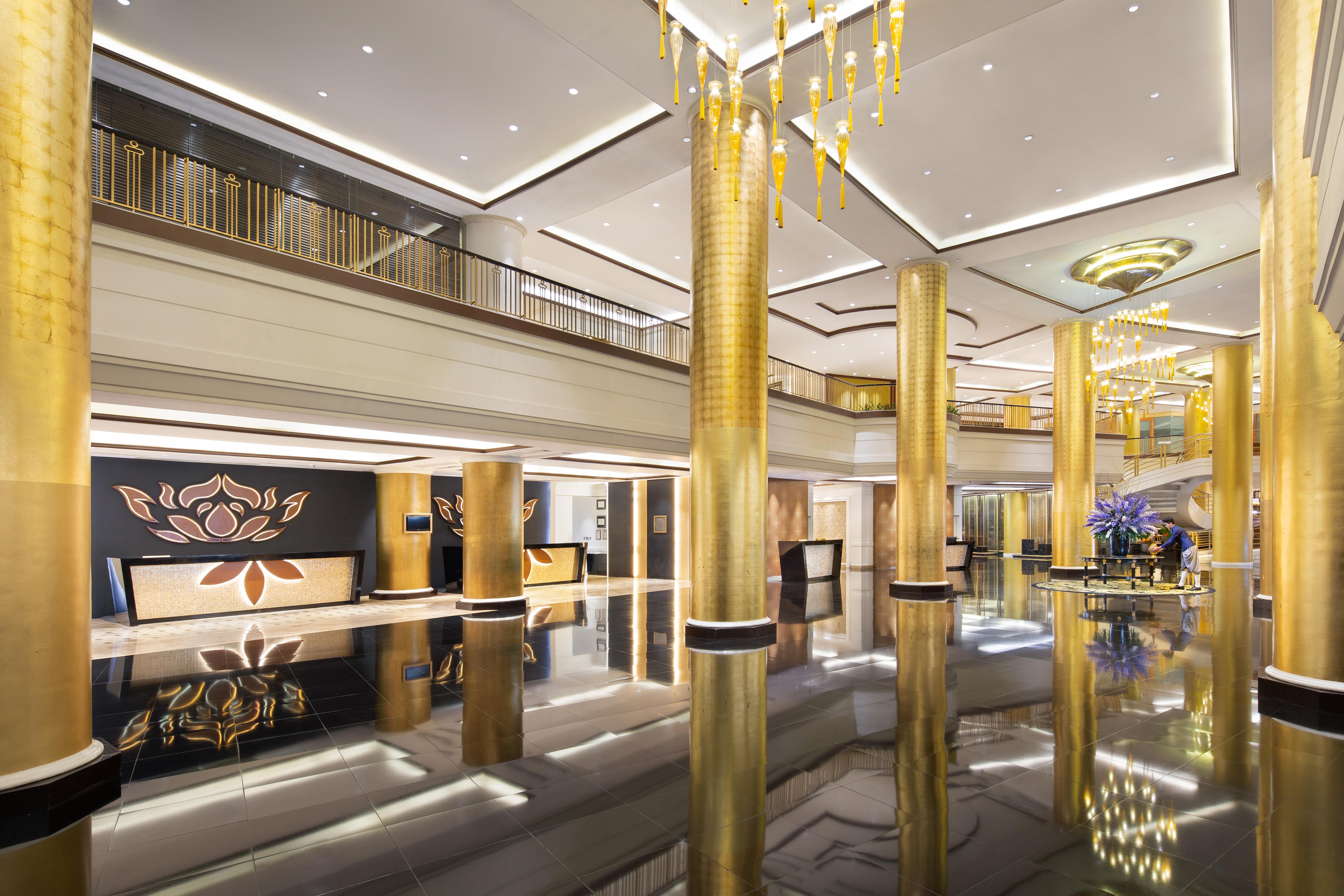 Dusit Thani Manila - Multiple Use Hotel Makati City Exterior foto The lobby of the hotel