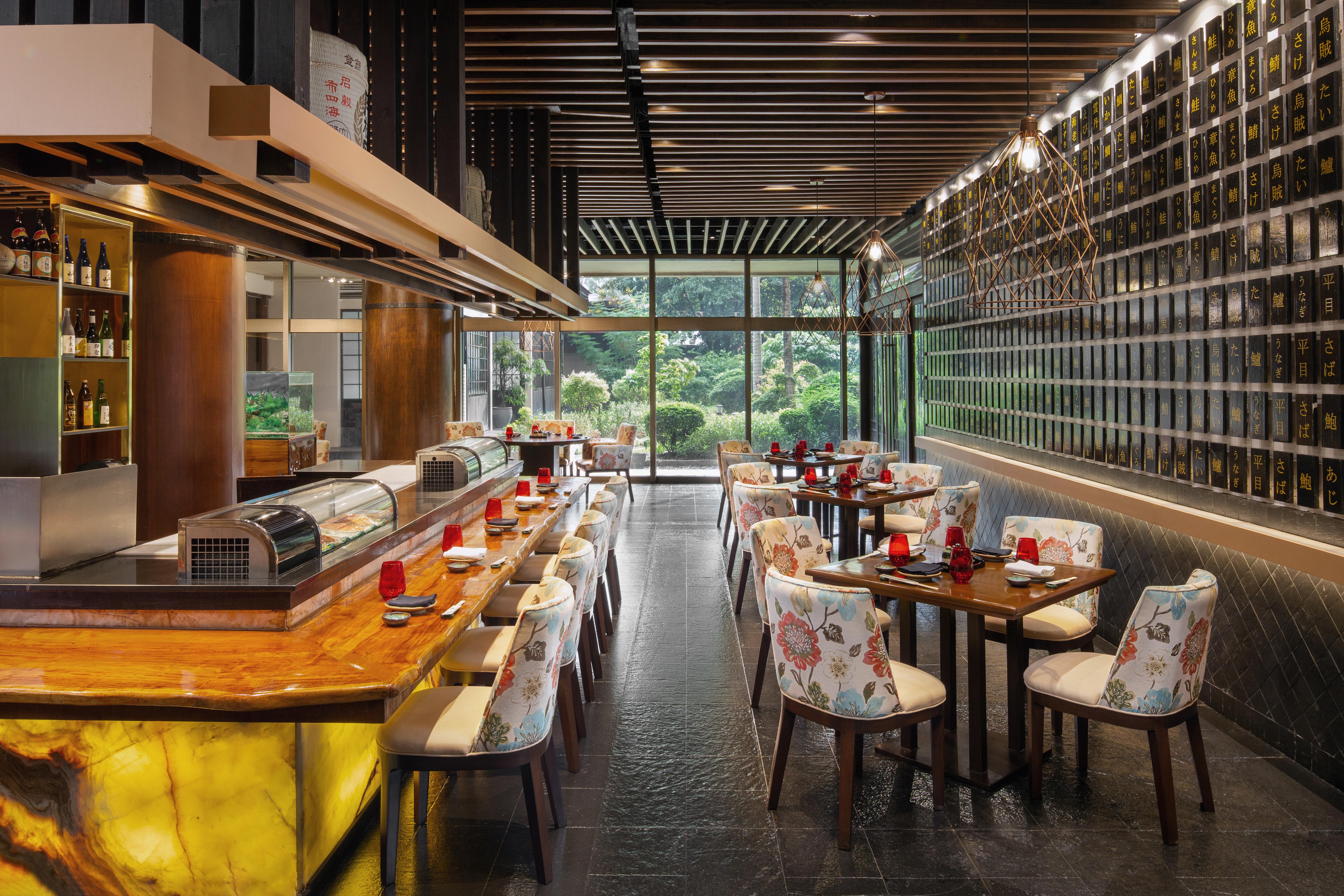 Dusit Thani Manila - Multiple Use Hotel Makati City Exterior foto Sushi restaurant in Singapore