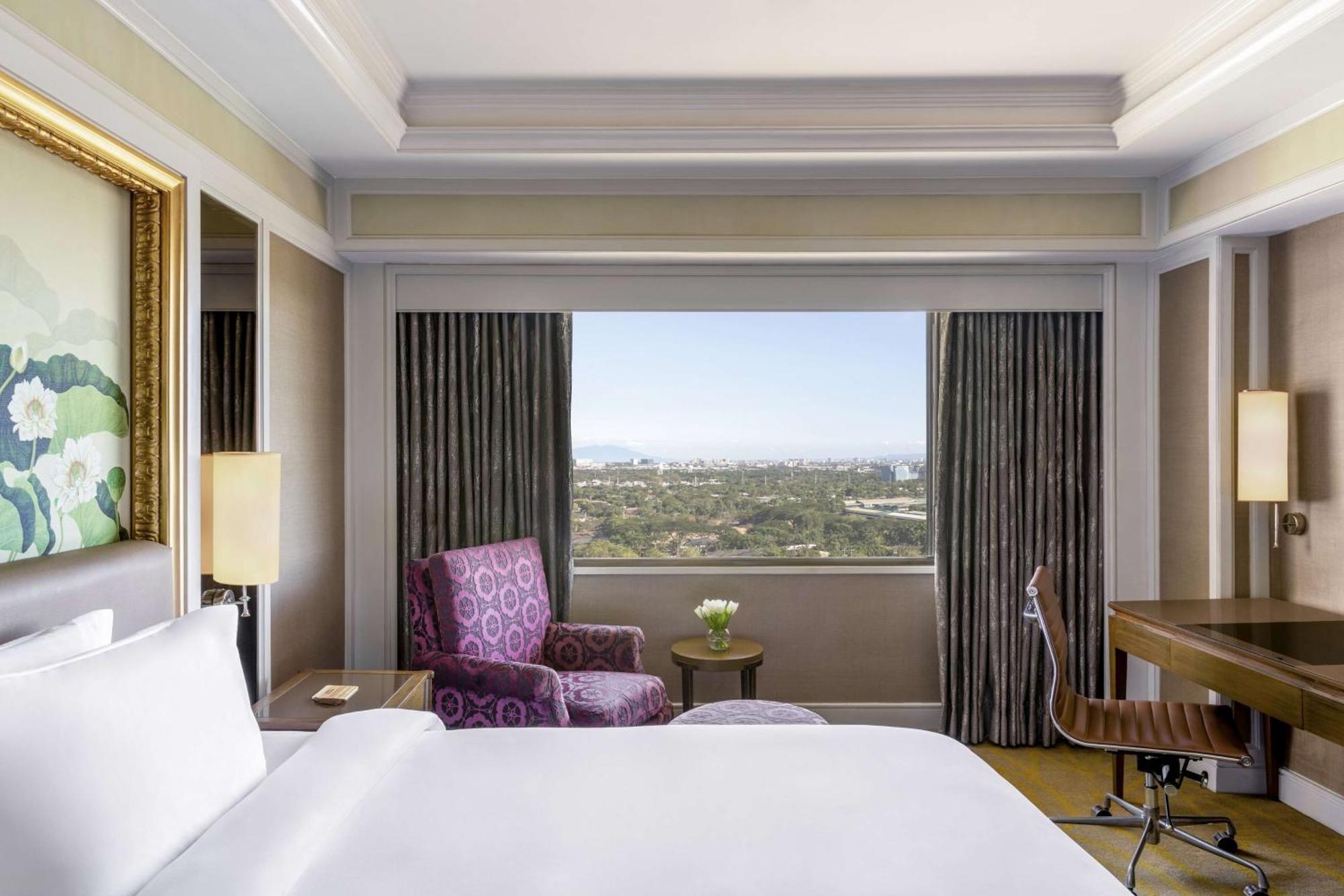 Dusit Thani Manila - Multiple Use Hotel Makati City Exterior foto A guest room at the hotel