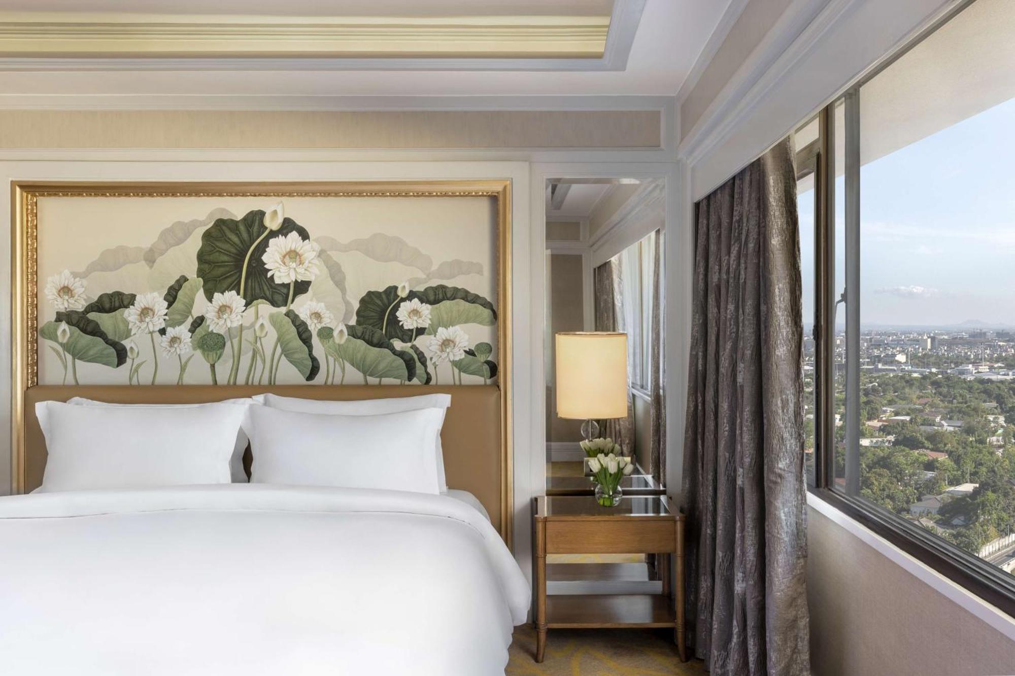 Dusit Thani Manila - Multiple Use Hotel Makati City Exterior foto A bedroom at the hotel